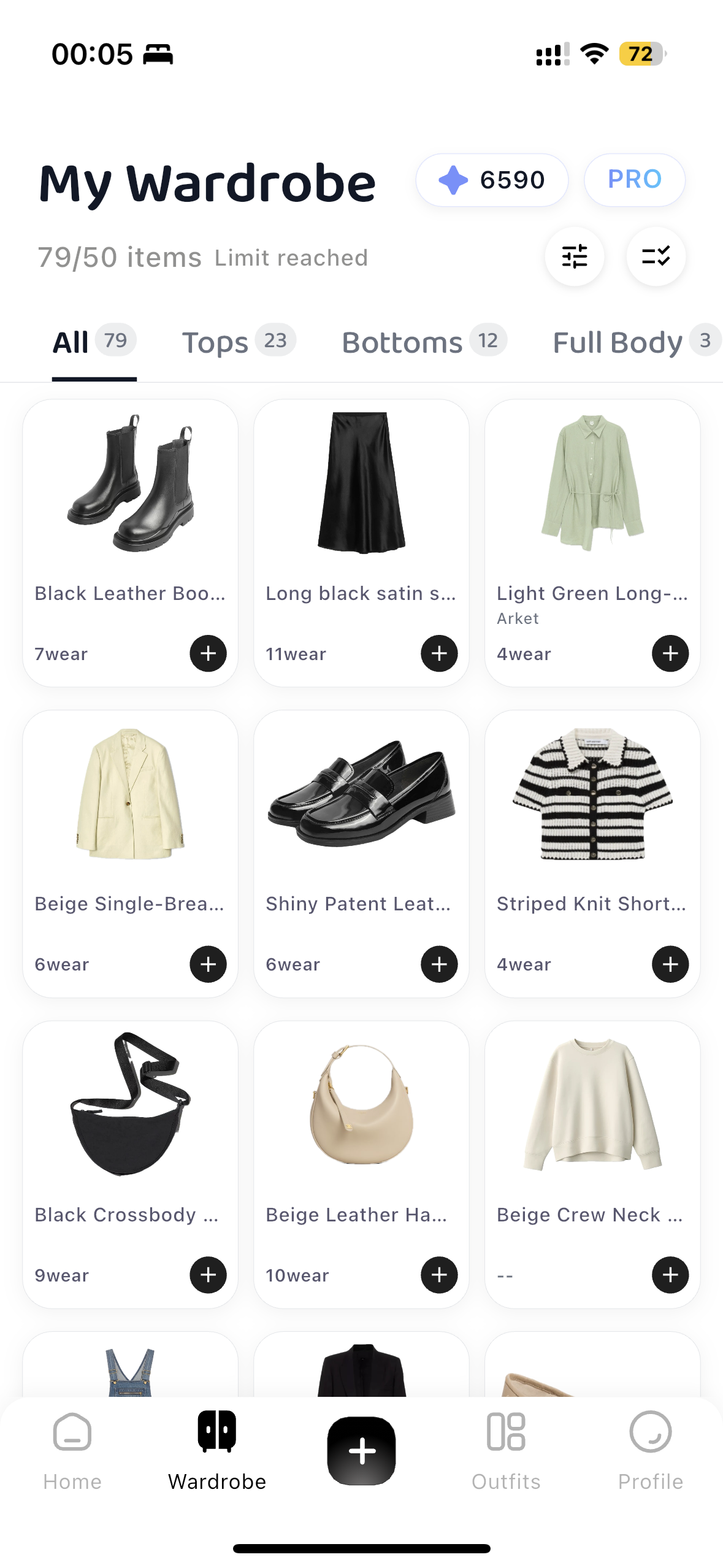 Outfity wardrobe grid screen